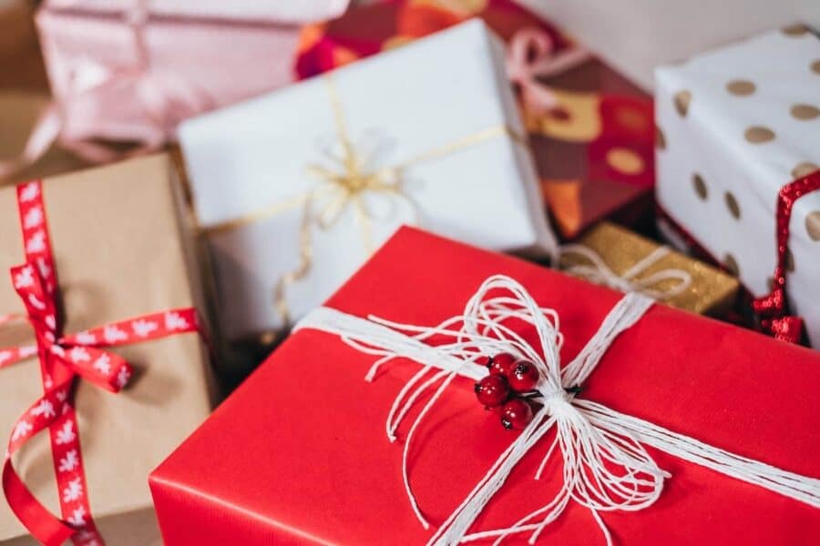 Christmas shipping